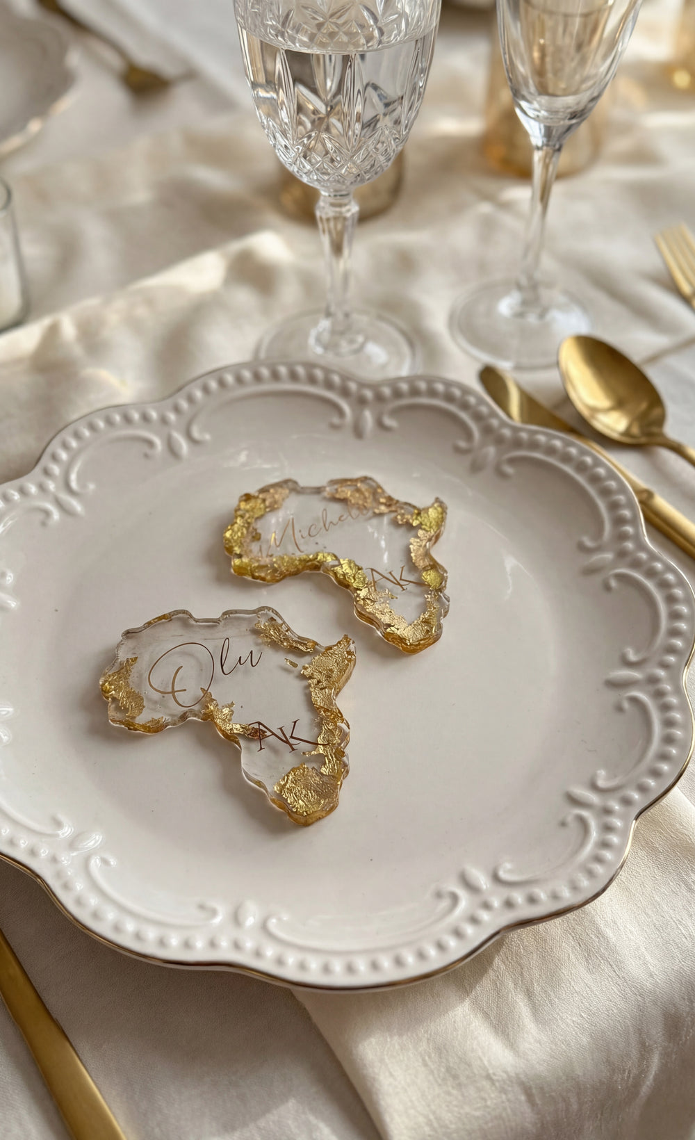 The Heirloom Silhouette Place Card - Gold