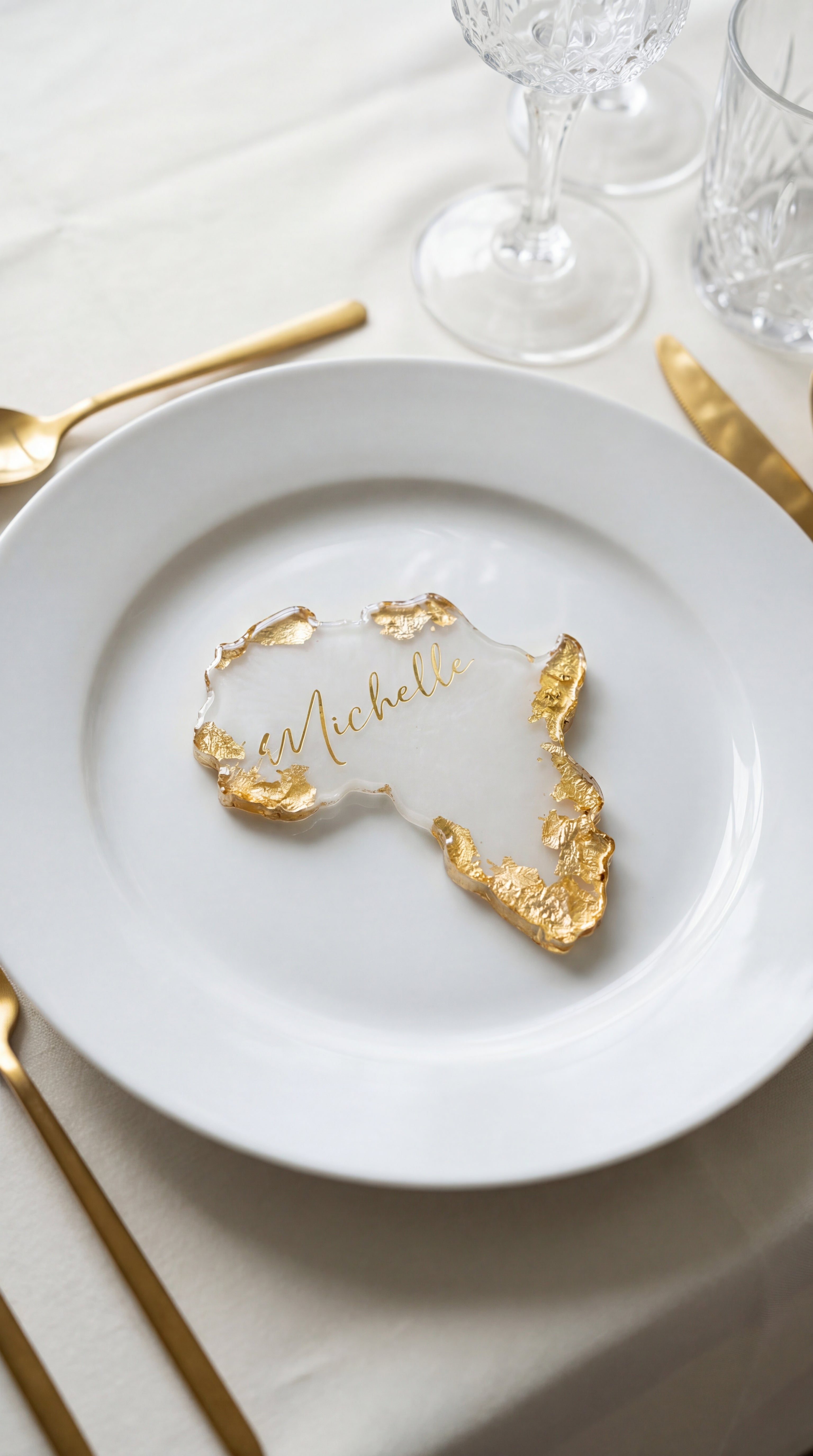 The Heirloom Silhouette Place Card - Gold
