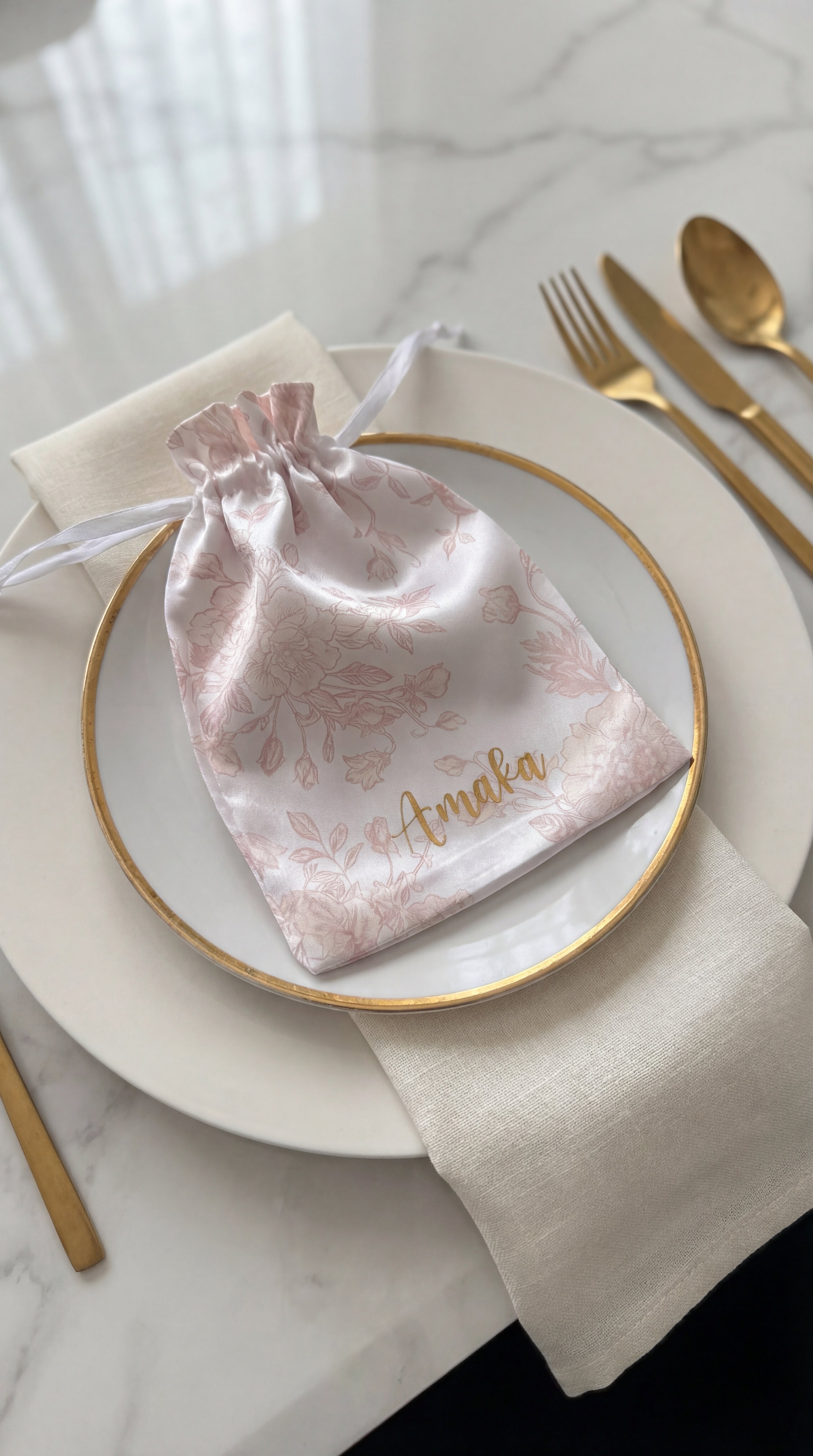 The Éclat Satin Keepsake - Blush