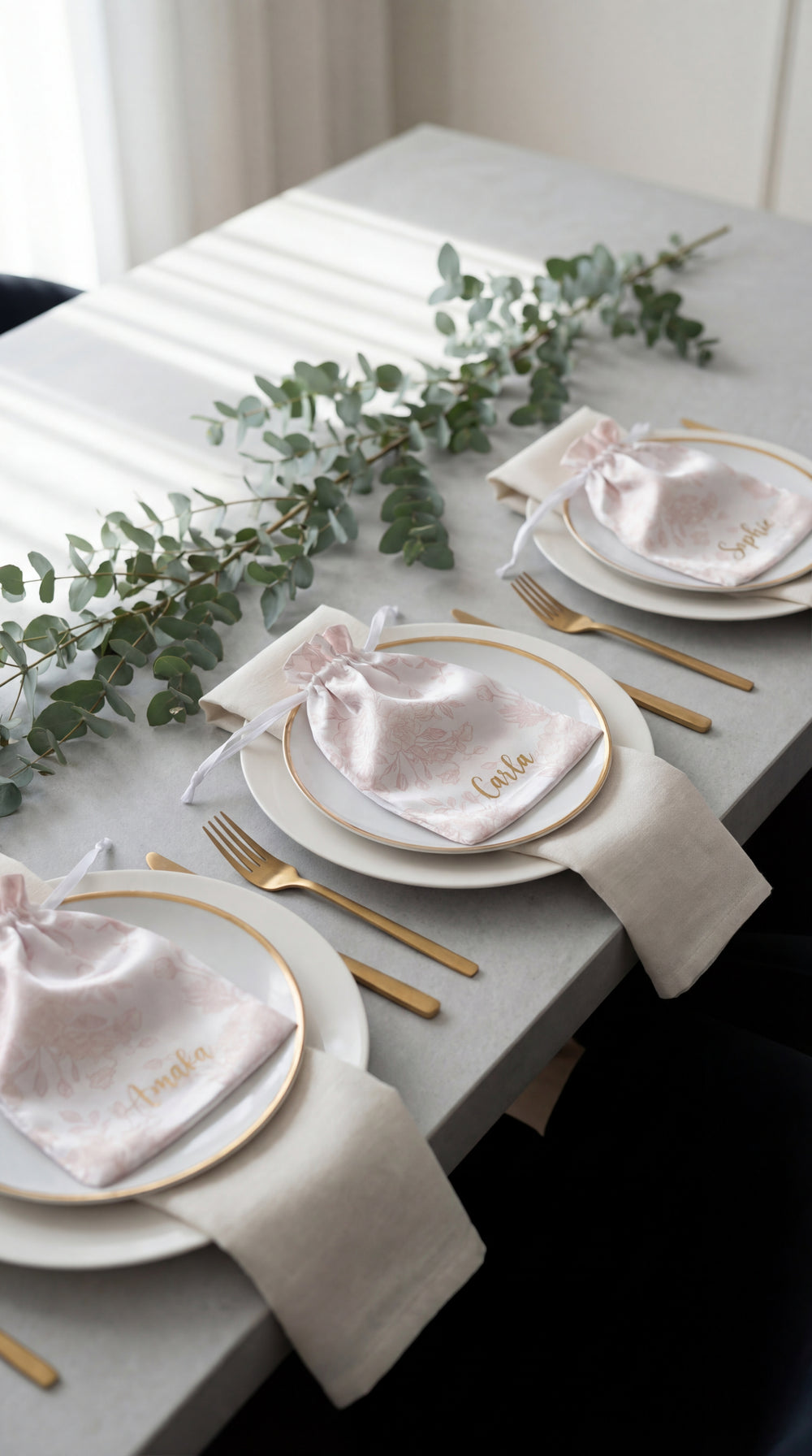 The Éclat Satin Keepsake - Blush