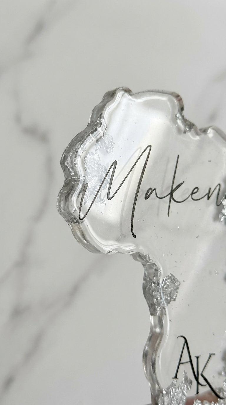 The Heirloom Africa Silhouette Place Card - Silver
