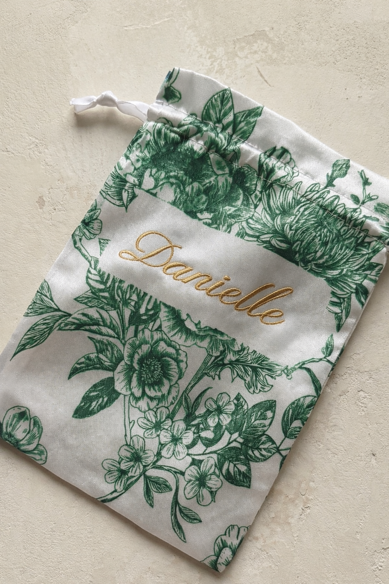 The Éclat Satin Keepsake- Emerald